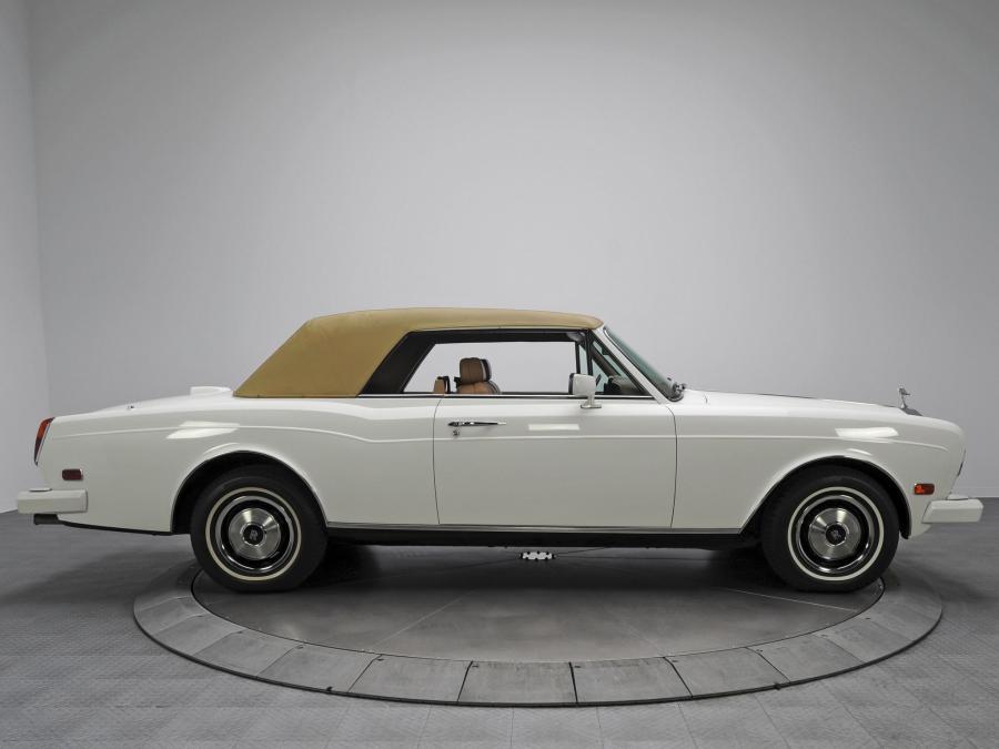  Rolls-Royce Corniche II 1986 года  (фото 7 из 12)